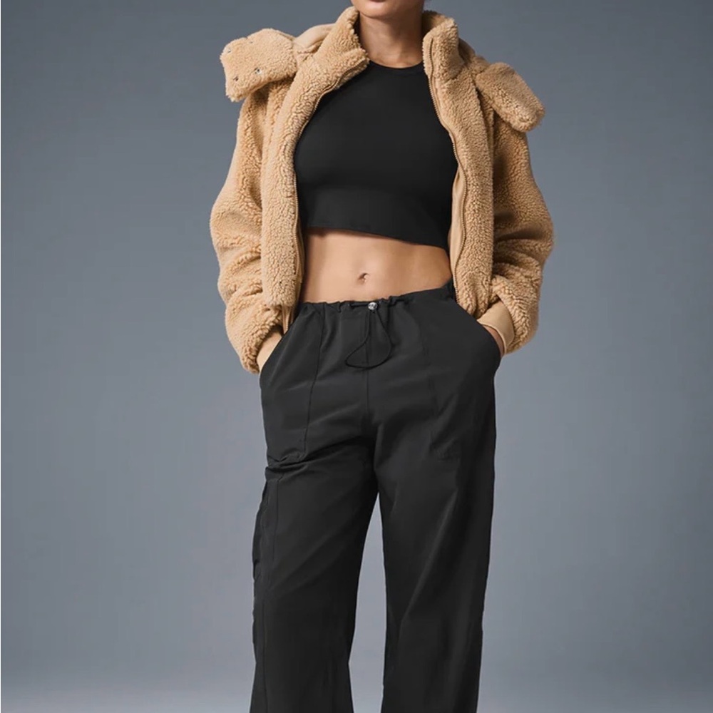 ALO Yoga Foxy Sherpa Jacket - Picture 4 of 6